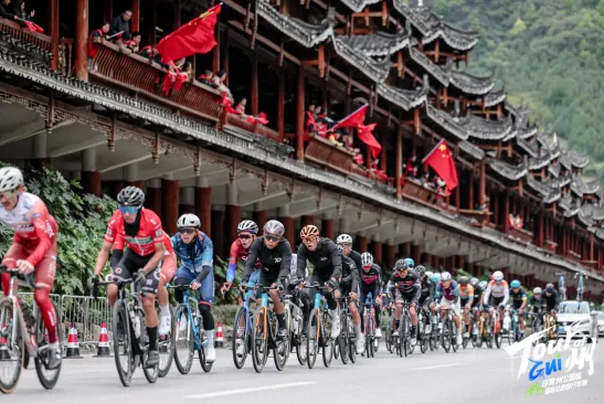 NCiht, 职业组赛道, com